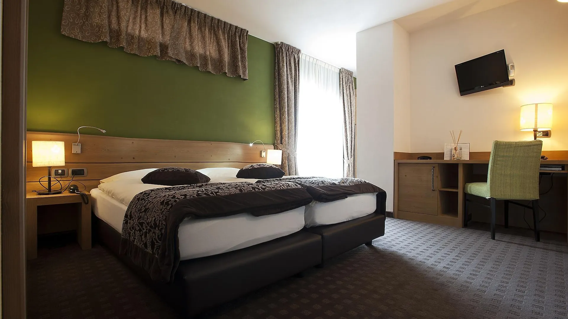 Hotel Vedig Santa Caterina Valfurva 4*,