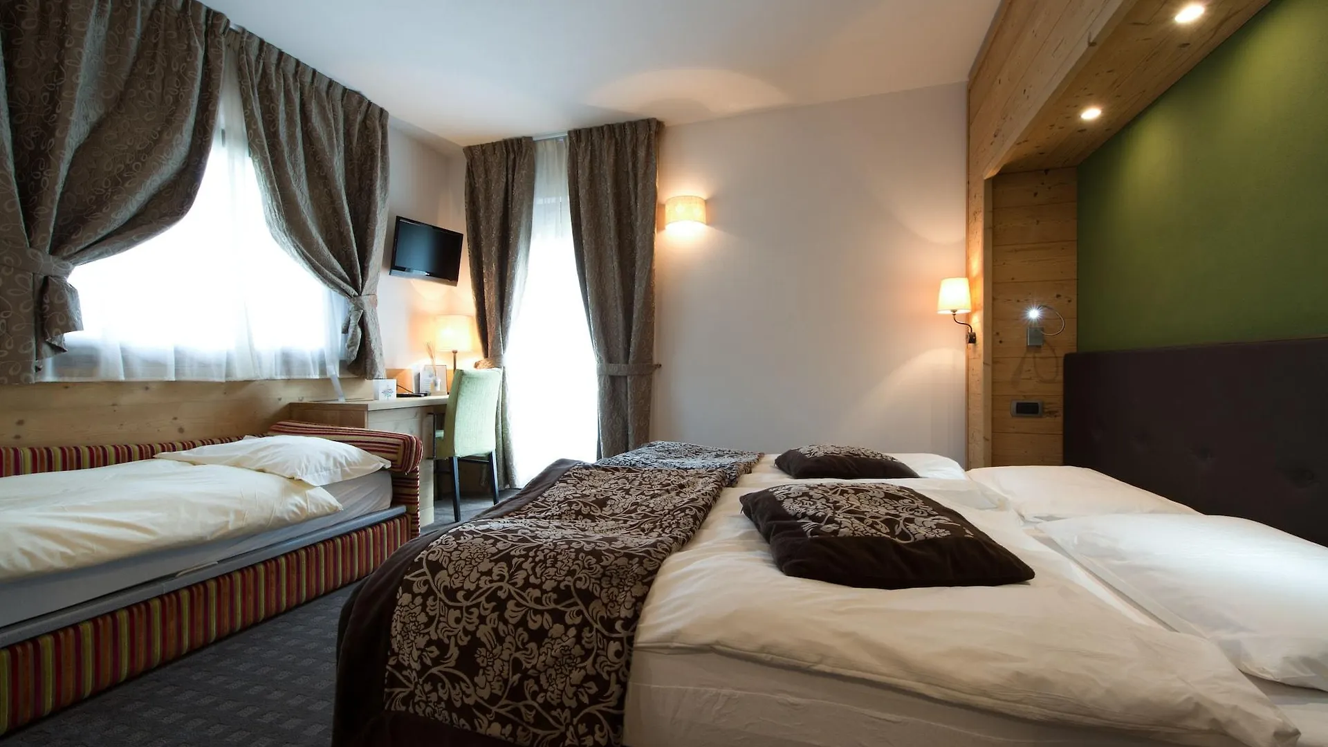 Hotel Vedig Santa Caterina Valfurva 4*,