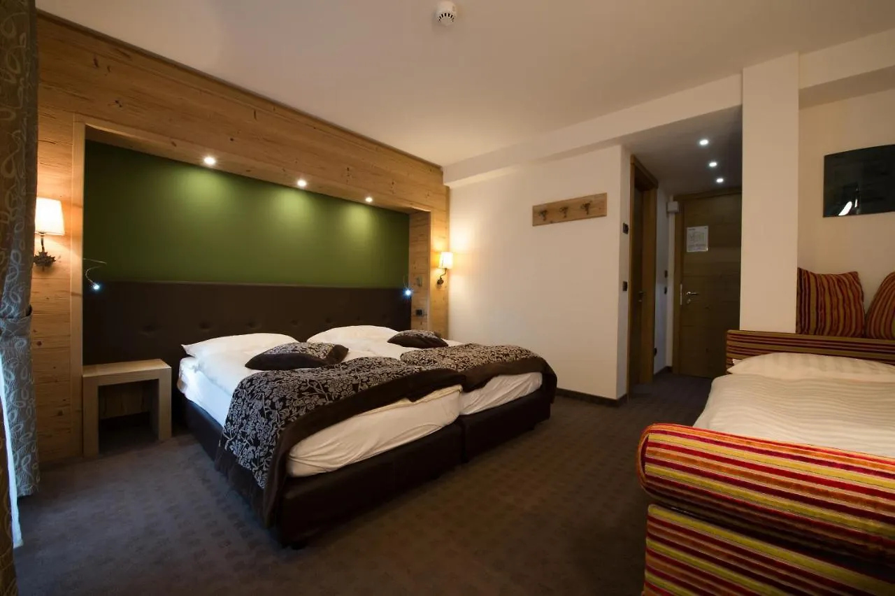 סנטה קתרינה ואלפורבה Hotel Vedig איטליה